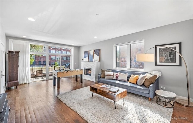 Photo - 1732 N California Ave Unit 1