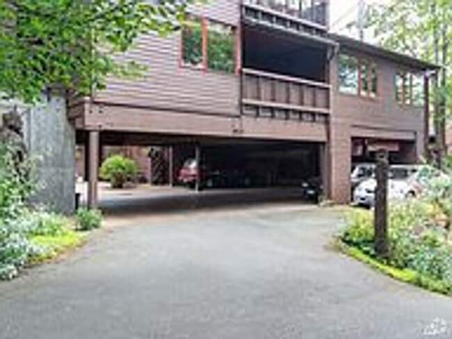 Building Photo - Fabulous View Condo Fremont, WA 98103