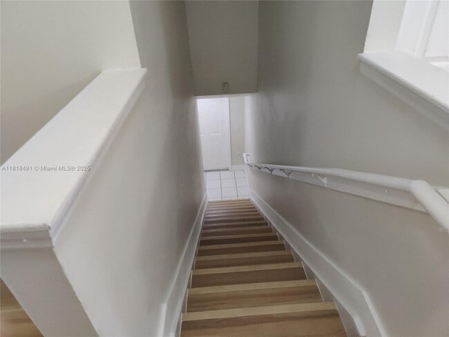 Photo - 2474 Centergate Dr