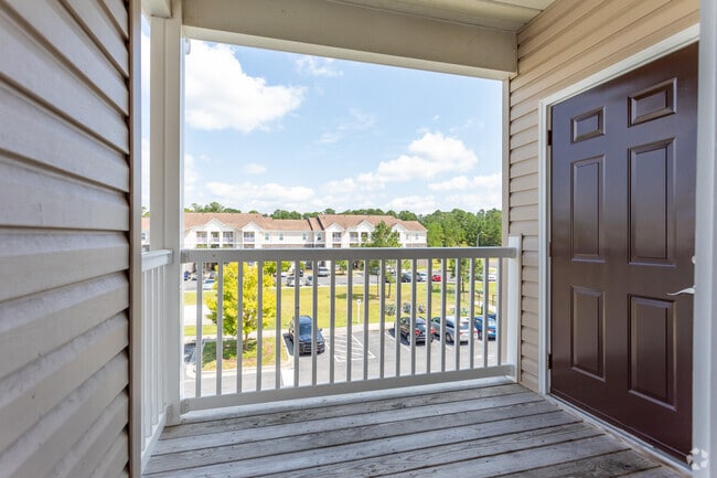 3BR, 2BA - 1276SF Vendegrift - Balcony