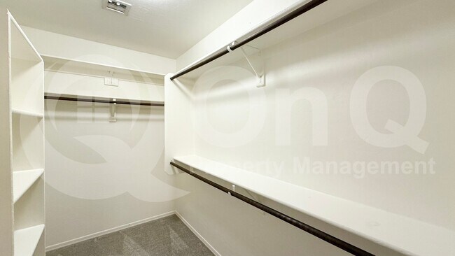 Photo - 3318 E Woodside Way