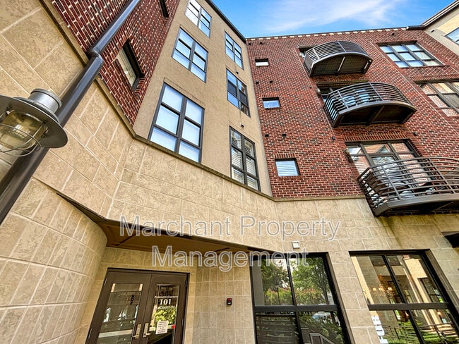 Photo - 101 W Court St Unidad 316