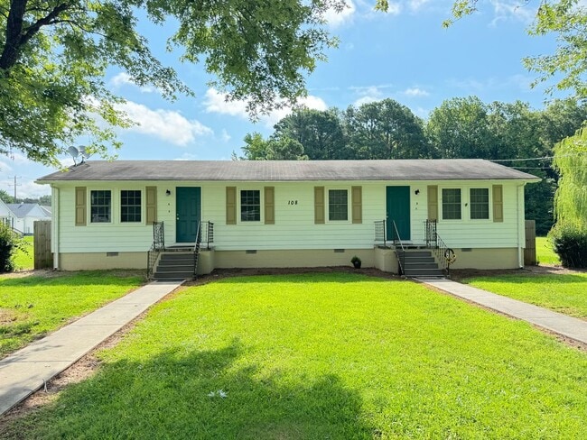 Location, Community, Quality Living. It St... - Location, Community, Quality Living. It St... Casa