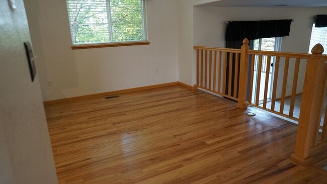 Photo - Spacious 3 bed 2.5 Bath, Split-Level Home in South Fort Collins!