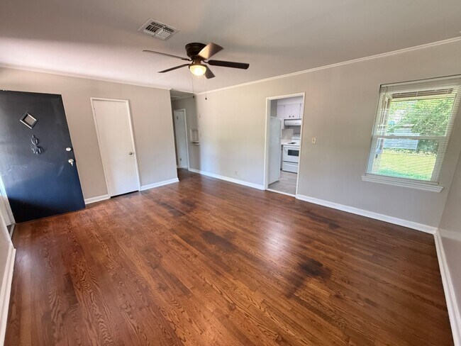 Photo - Coming Soon: Near the University 2 bedroom Duplex With Private yard