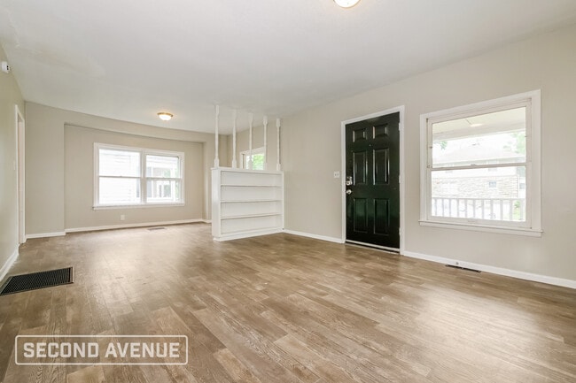 Photo - 7945 Euclid Ave