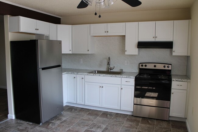 Photo - 109 Twin Hills Rd