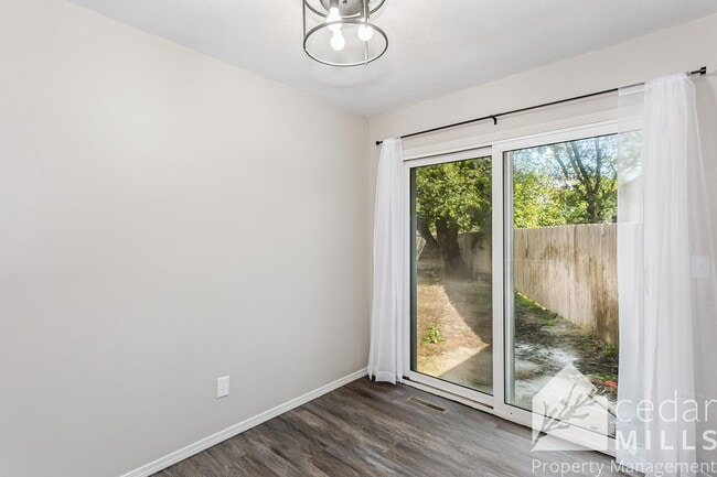 Photo - HUGE 2 Bedroom ANDOVER SCHOOLS!