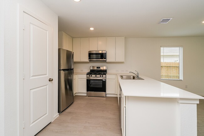 Photo - 442 Southern Magnolia Wy