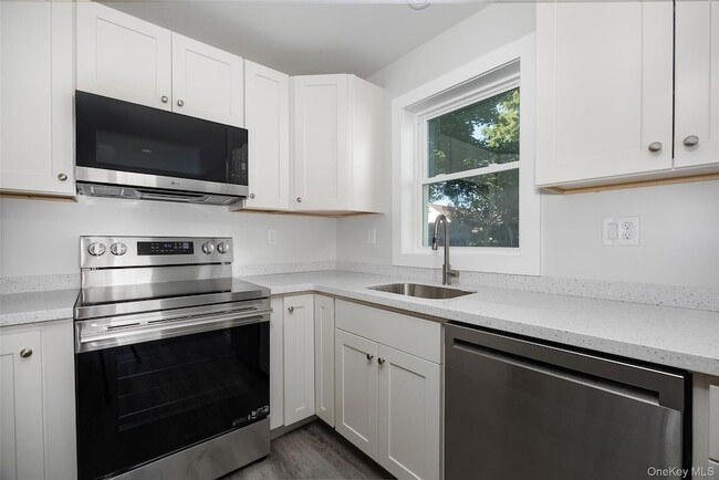 7 Douglas St Unit B