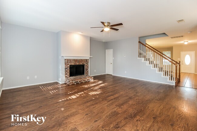 Photo - 3700 Dunlavy Rd