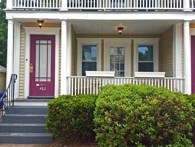 Photo - 482 Milton St