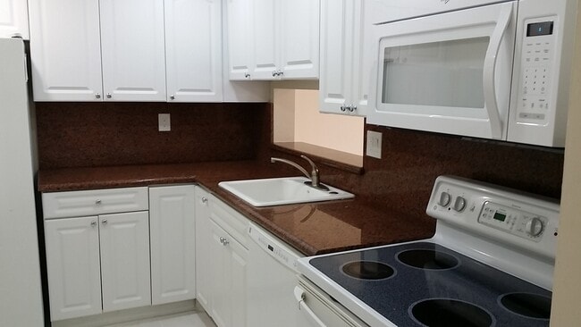 Photo - 8520 SW 133rd Avenue Rd Unit 224