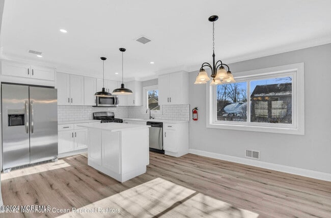 27 Oak Leaf Ln