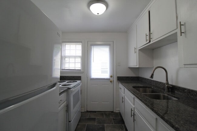 Photo - One Bedroom Duplex in North Kansas City