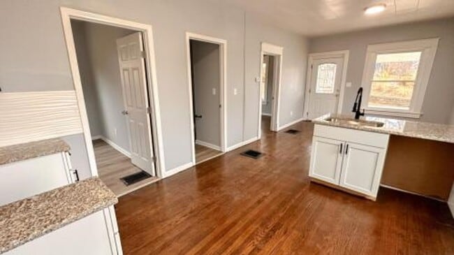 Photo - Spacious 3BR / 2BA Home – Private Upstairs Living Area & Fenced Backyard