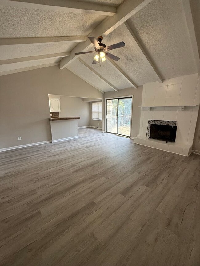 Photo - Spacious 3 Bedroom Home with Finished Base...