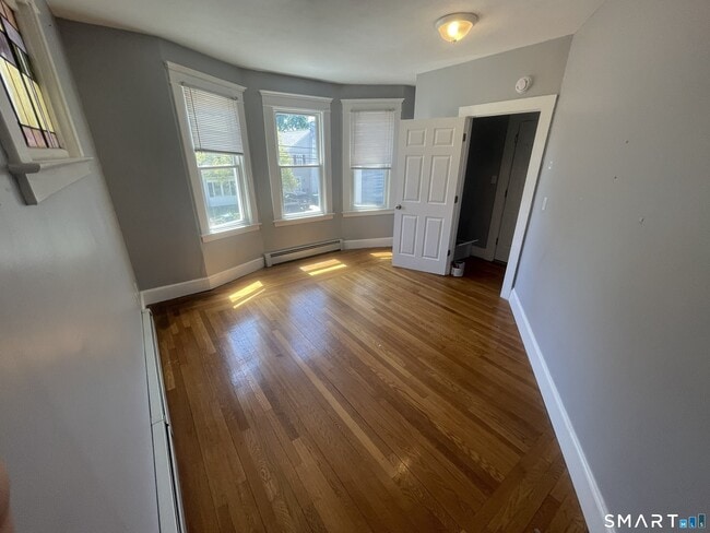 Photo - 89 Beacon St Unidad 2nd Floor