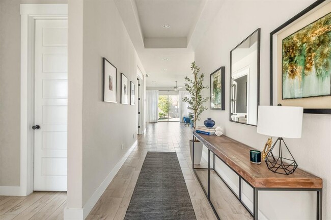 Photo - 124 Mendocino Ln