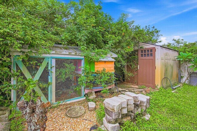 938 Arlington Dr