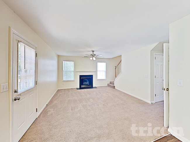 Photo - 2083 Prescott Way