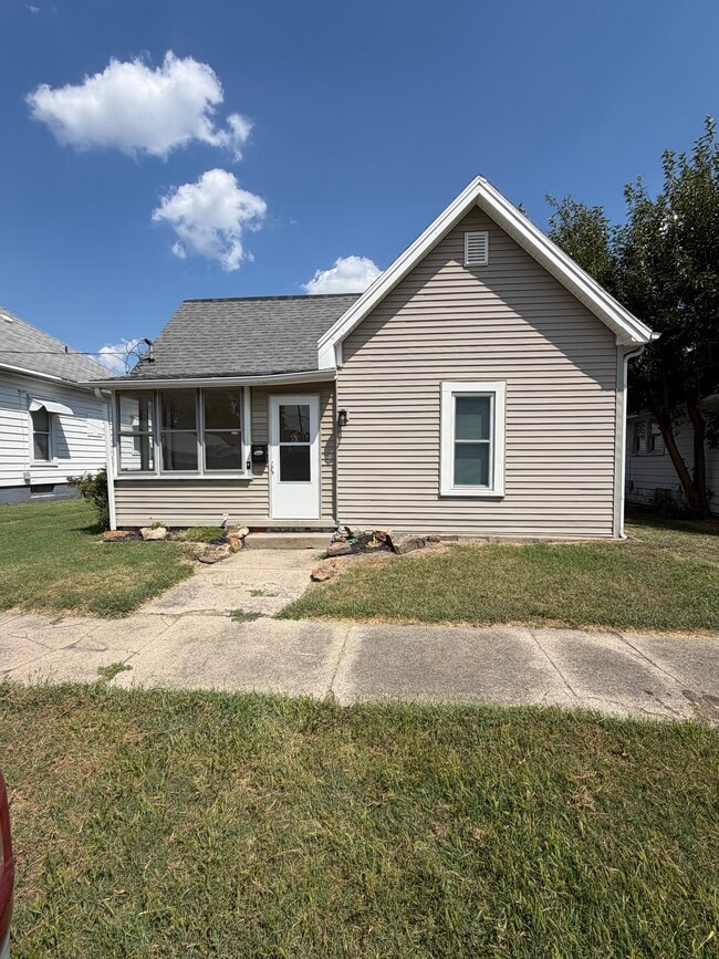 Front View - 1172 McKinley Ave