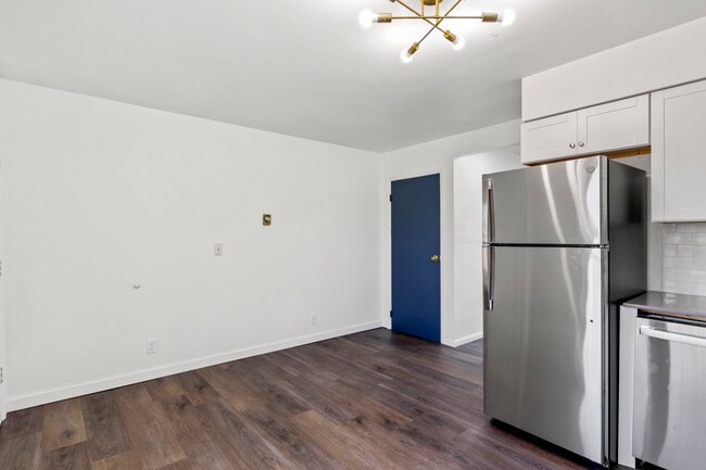 2BR/2BA Kitchen