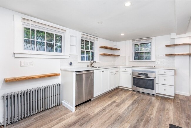 Photo - 1 Mugford St Unit 3