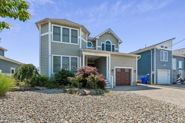 45 E Pampano Dr