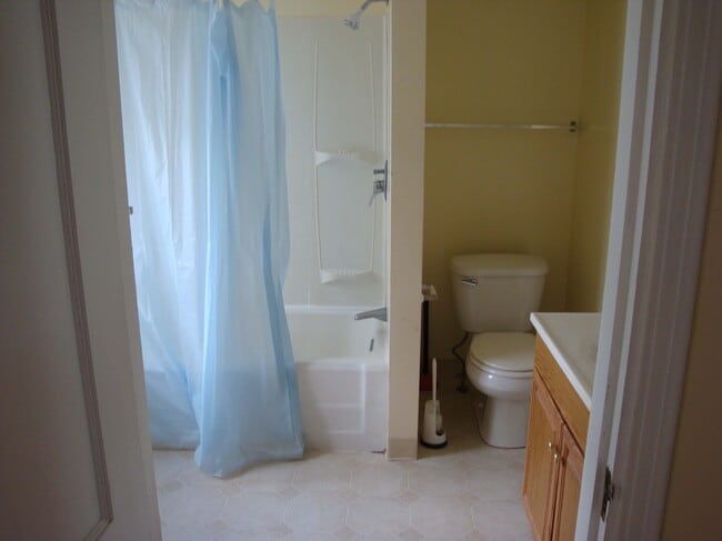 Building Photo - 449 S Evaline St Rental