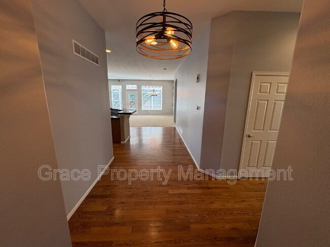 Photo - 222 Saxony Rd