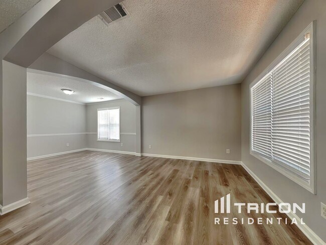 Photo - 156 Hillcrest Ct