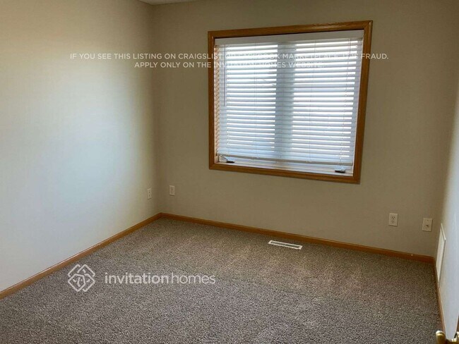 Photo - 3075 Bobcat Trail NW