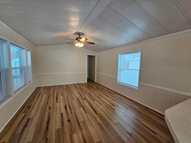 Photo - 158 Country Rd