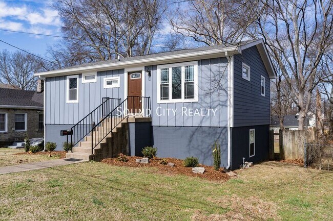 Building Photo - 2410 Albion St