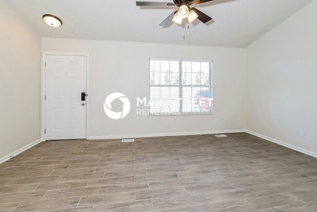 3 Bedroom Pet-Friendly Home in KNOXVILLE, TN with Main Street Renewal