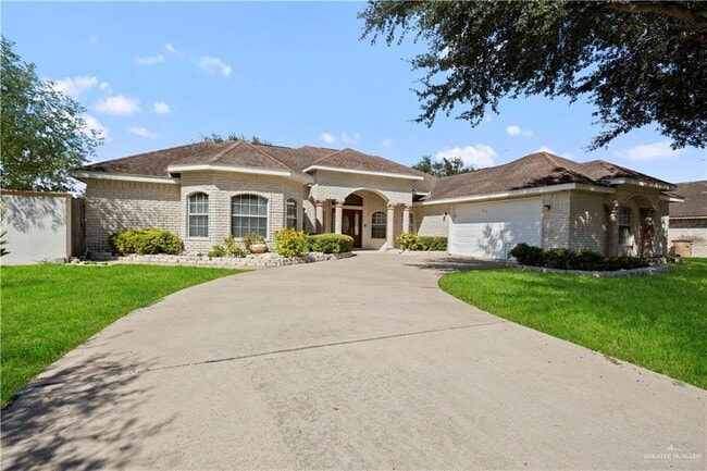 Photo - 23 E Champion St