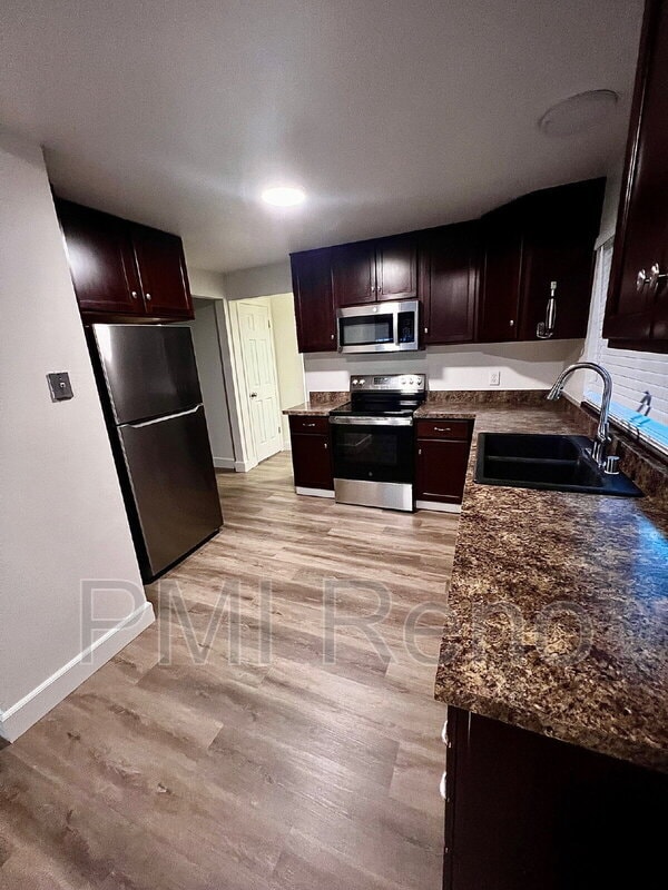 Photo - 812 Glen Molly Dr