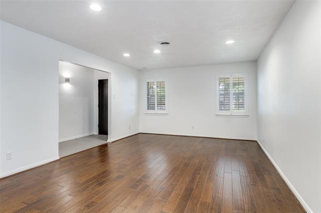 Photo - 10415 Mapleridge Dr