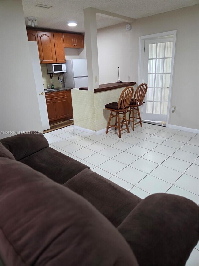 Photo - 2931 SW 135th Ave Unidad 0