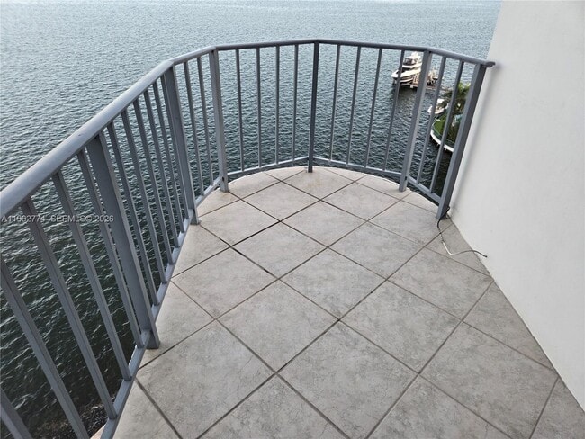 Photo - 11930 N Bayshore Dr Unidad 1006