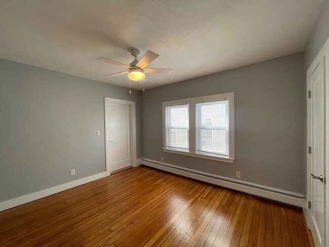 Photo - 356 Somerville Ave