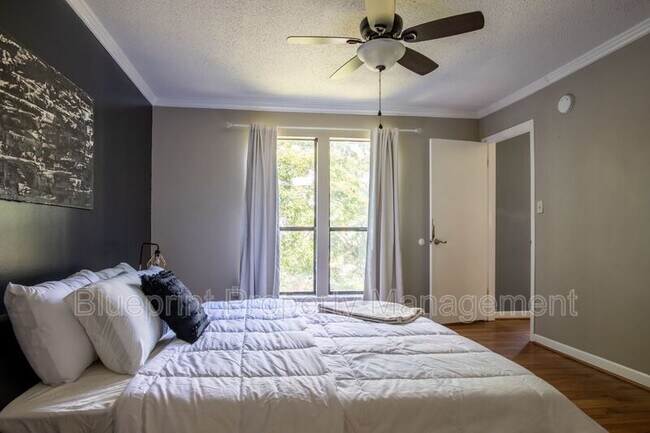 Photo - 1901 16th Ave S