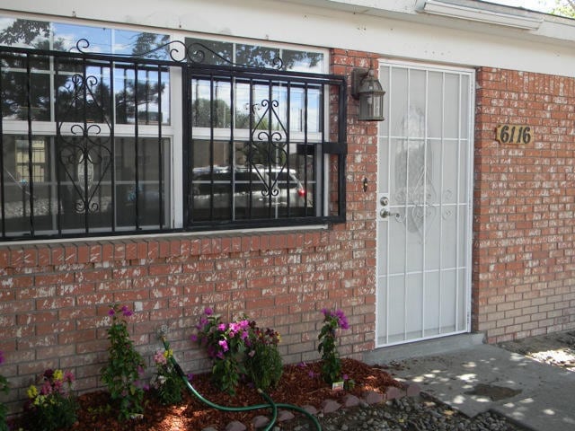 Photo - 6116 Cloudcroft Rd NW