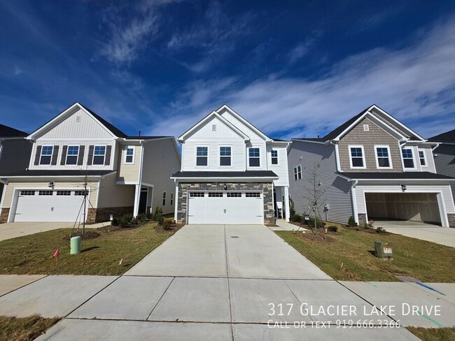 charming 3 bedroom home located in raleigh - charming 3 bedroom home located in raleigh