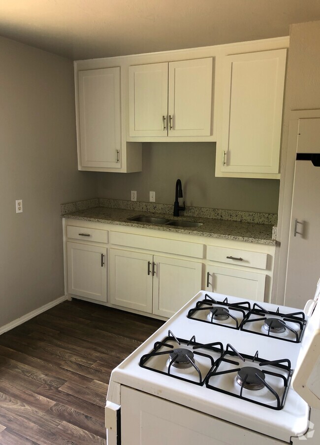 Building Photo - 3520 N Holman Ct Rental