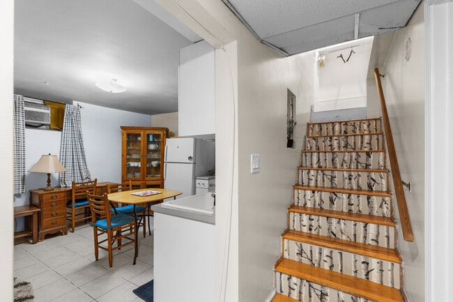 Photo - 56 Hobson St Unit 1