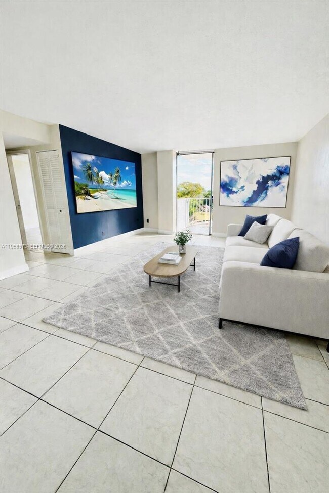 Photo - 2020 NE 135th St Unit 409