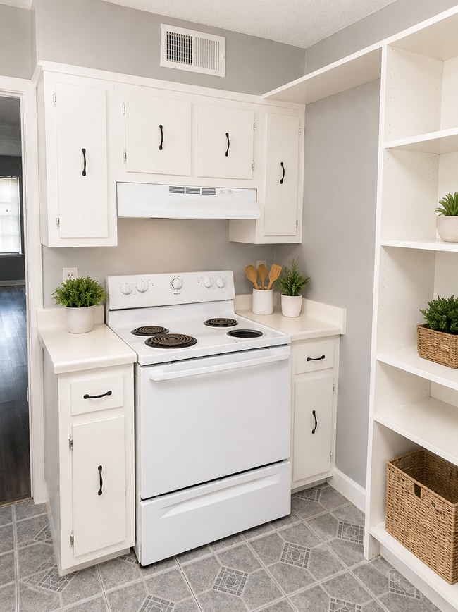 Photo - 2 Bedroom / 1.5 Bath Apartment at Raleigh Pines Apartments Unit 2789-7