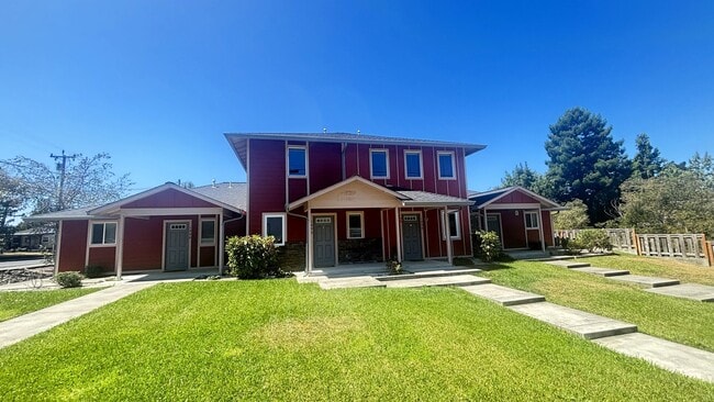 Building Photo - (1X) 1492-1498 Rohnerville [PRM: Henry] Unit (1X) 1494 Rohnerville [PRM: Henry]